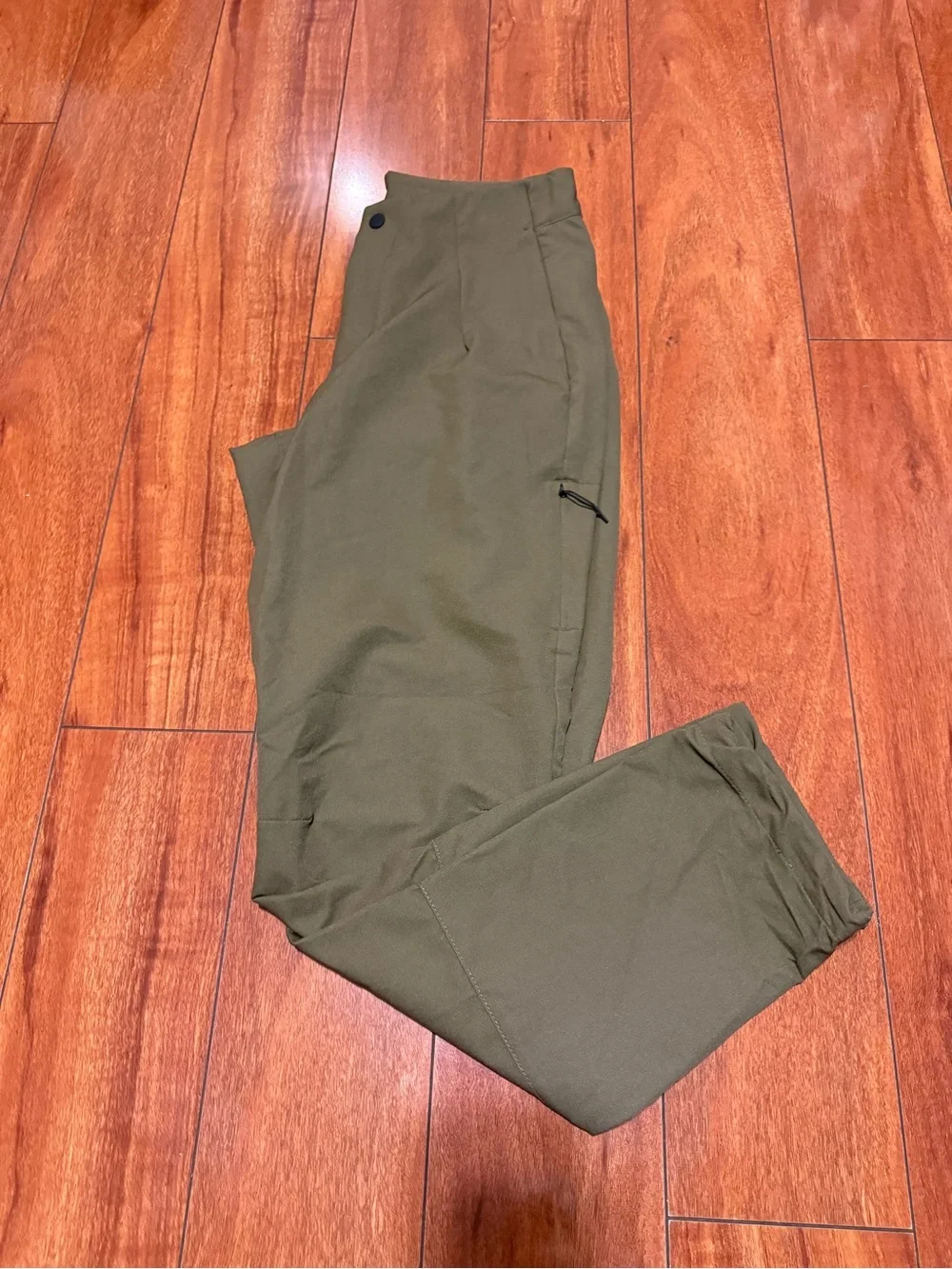 The North Face women’s Cargo Pants in Olive Green